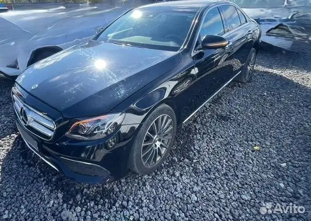 Mercedes-Benz E-Класс — фото 1