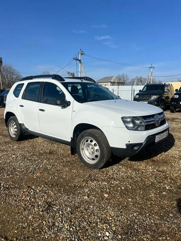 Renault Duster — фото 3