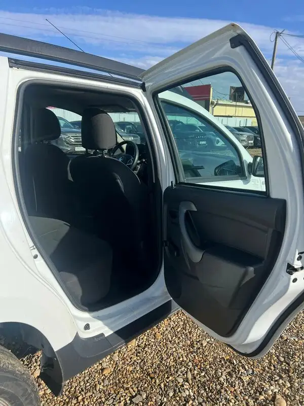 Renault Duster — фото 12