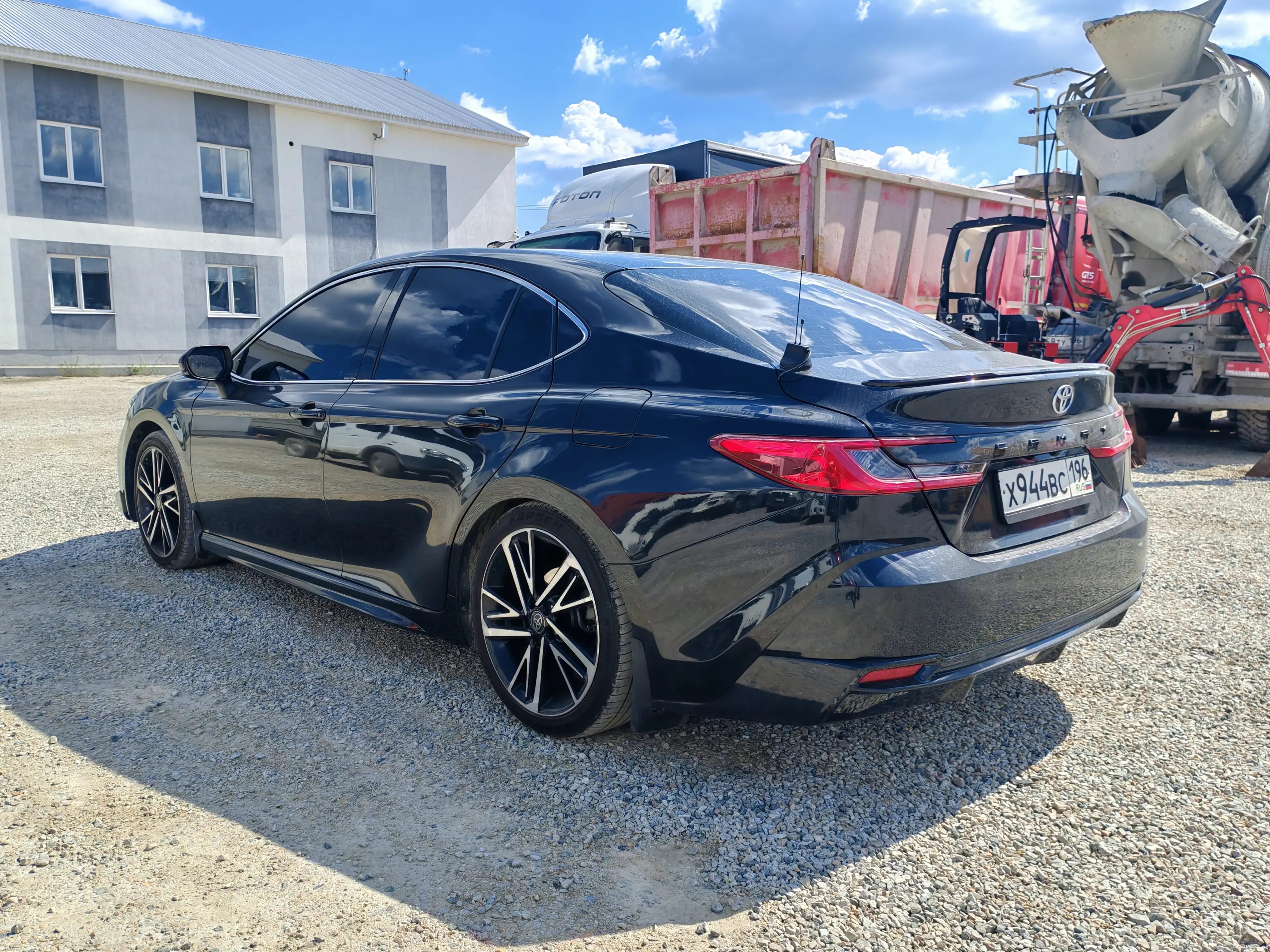 Toyota Camry — фото 7