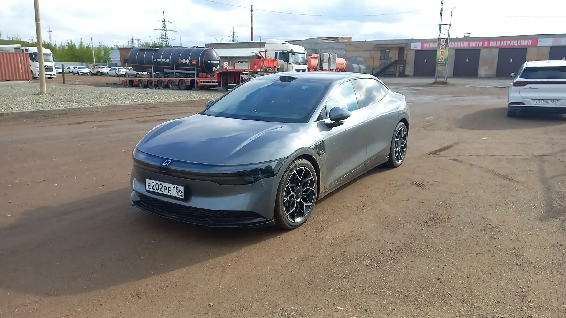 Zeekr 007 — фото 1
