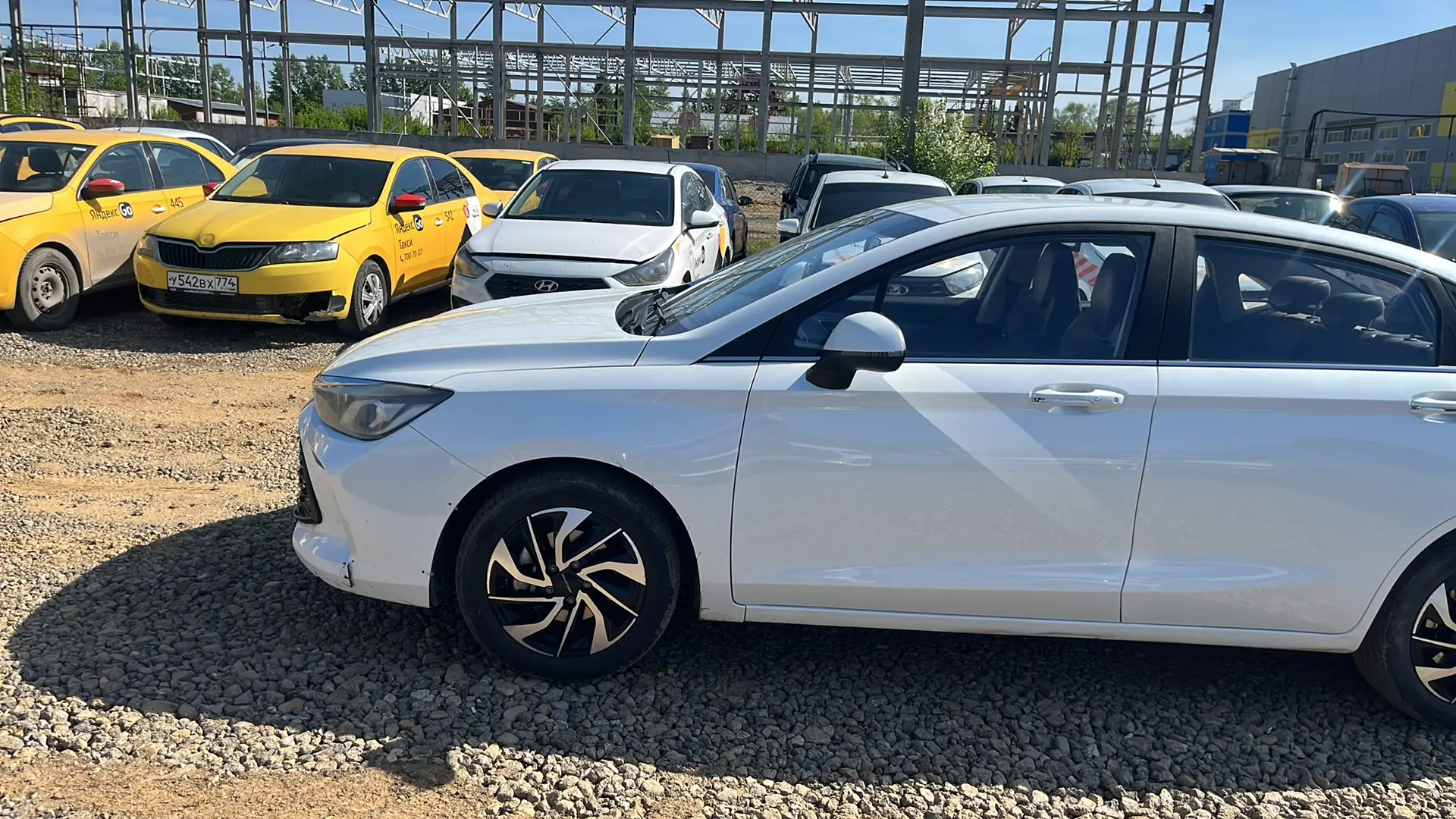 BAIC Ю5 Плюс (U5 Plus) — фото 4