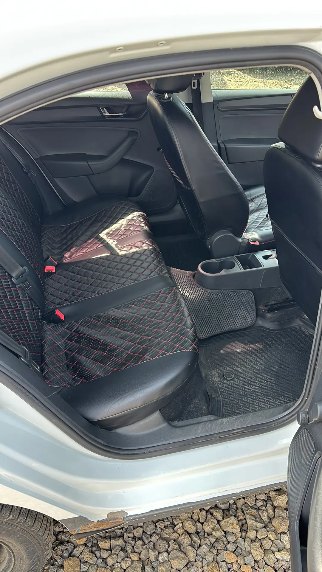 Skoda Rapid — фото 10