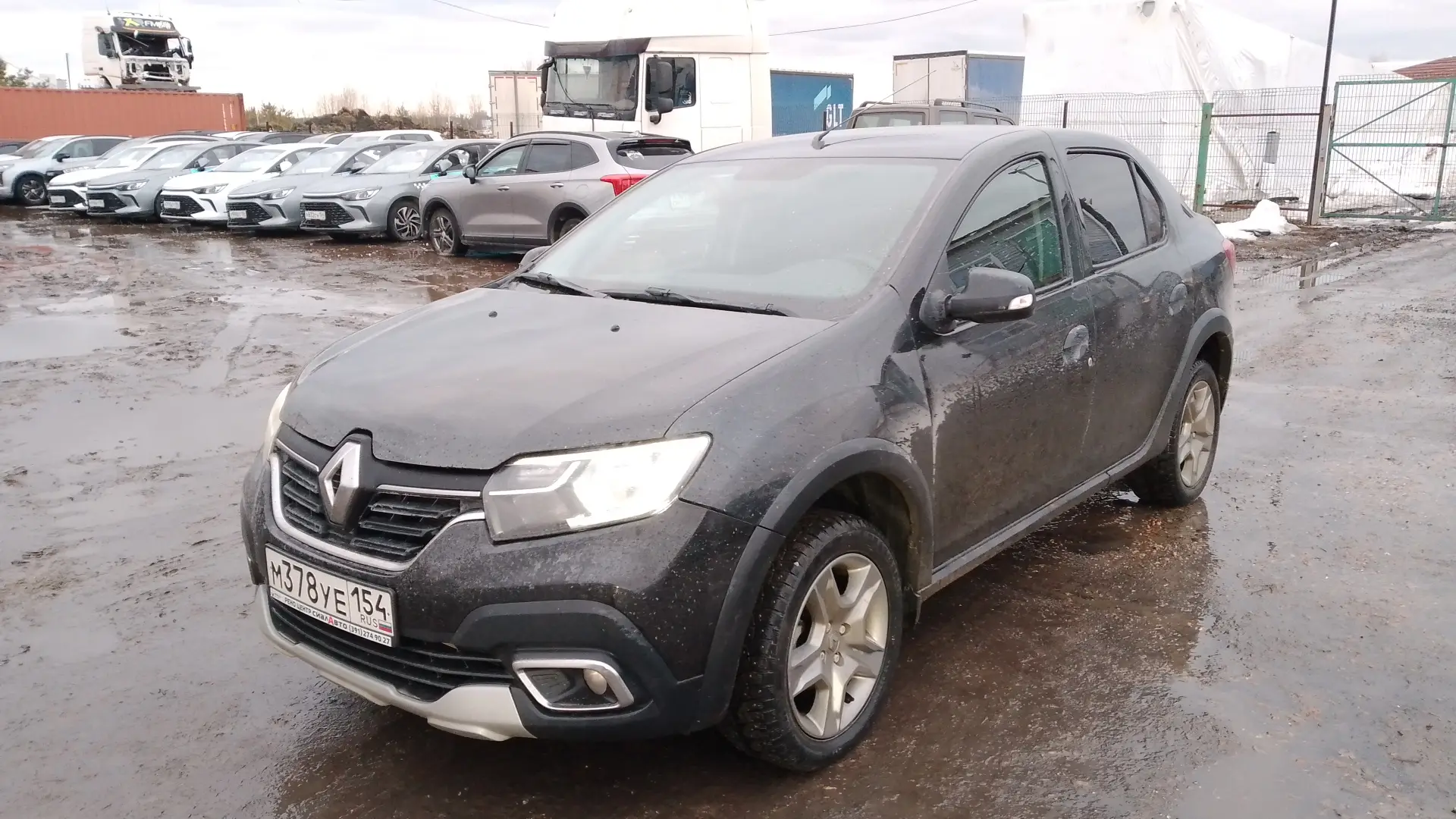 Renault Logan Stepway — фото 1