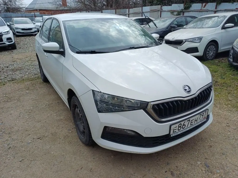 Skoda Rapid — фото 1