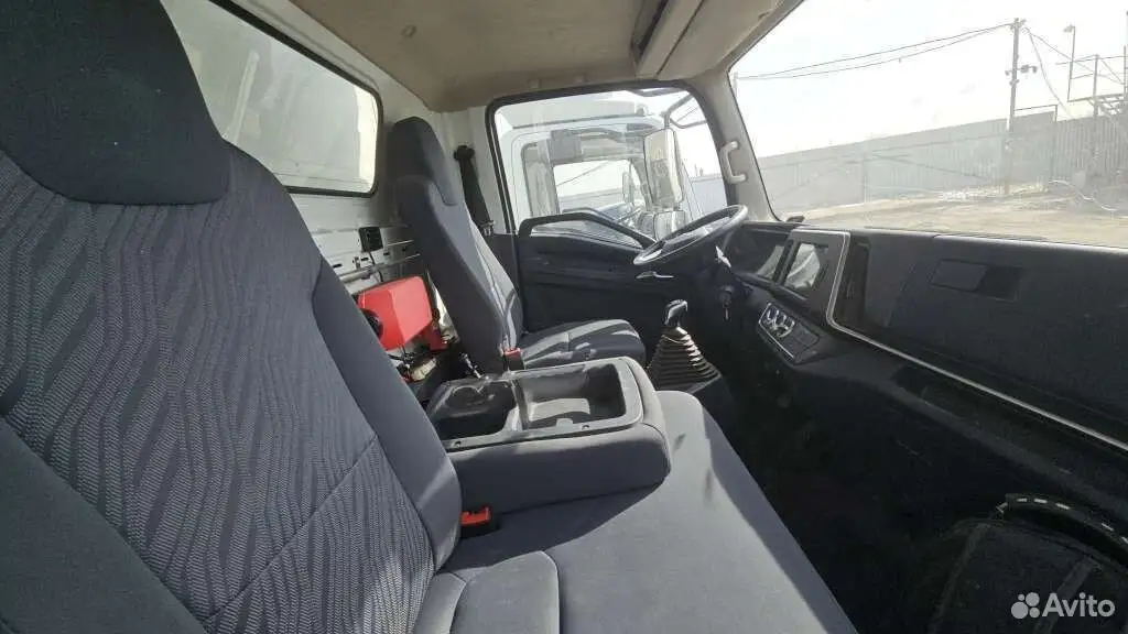 Isuzu Elf — фото 5