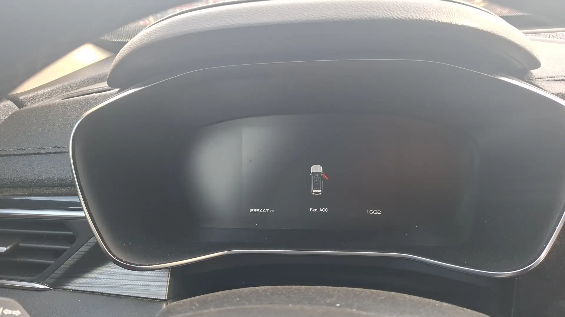 Geely Atlas Pro — фото 6
