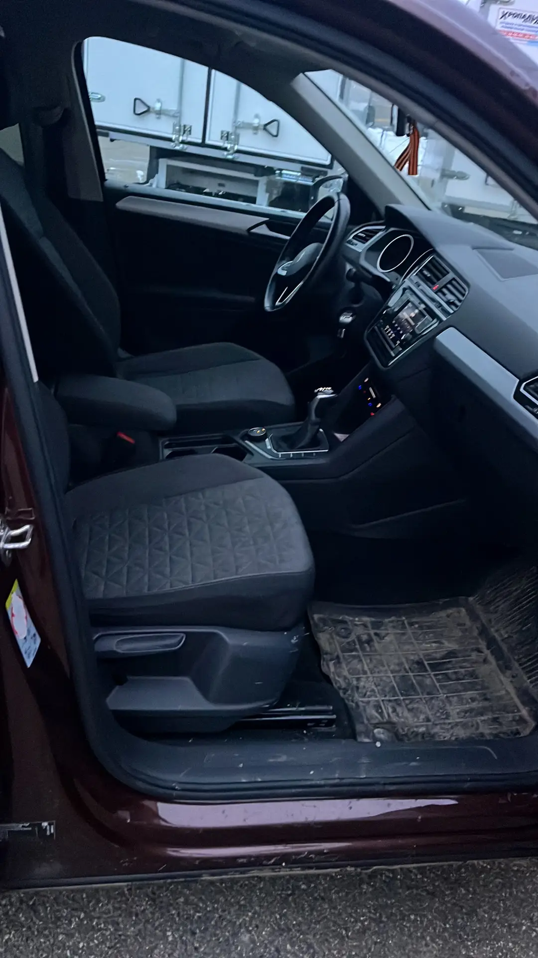 Volkswagen Tiguan — фото 6