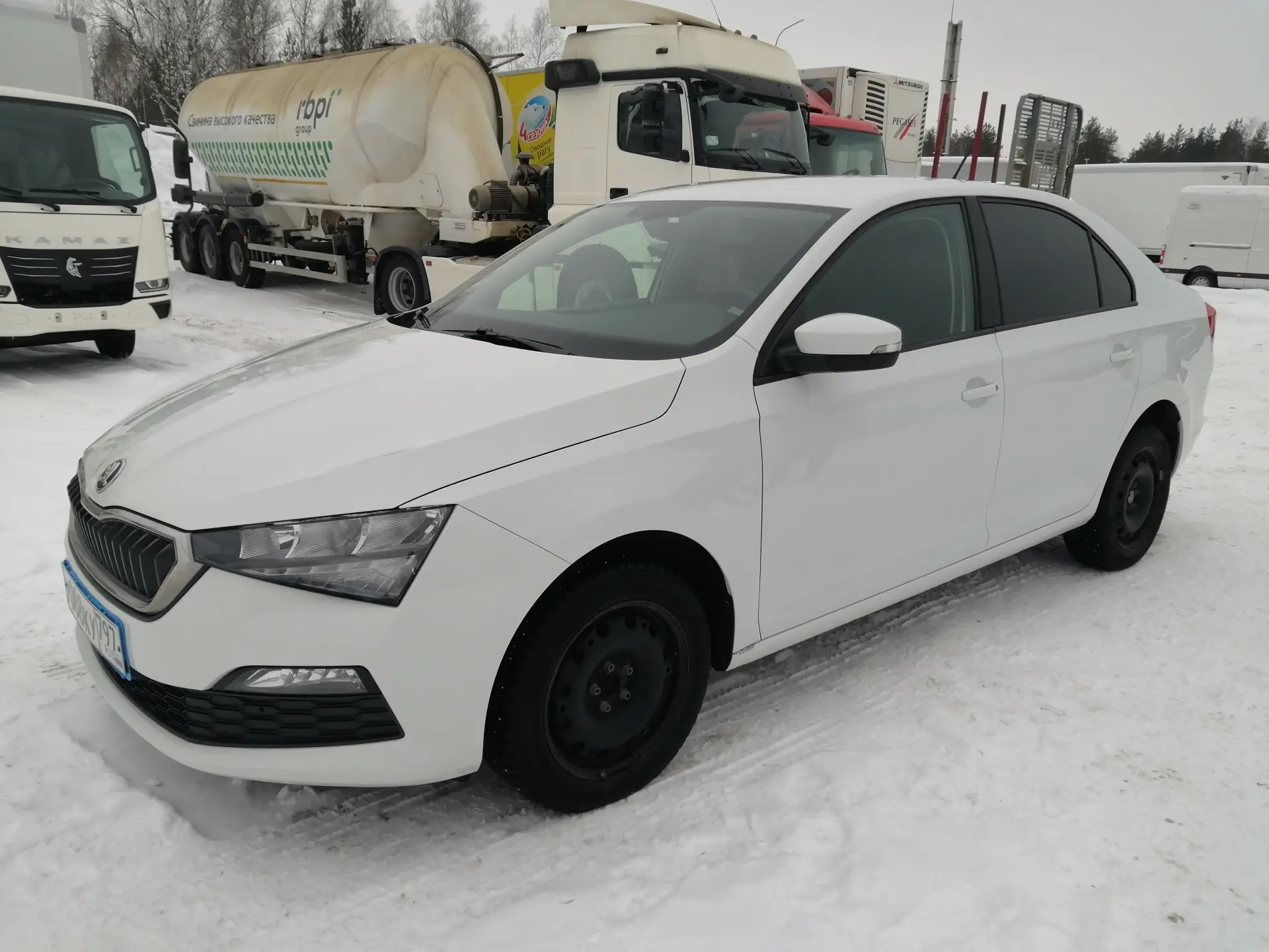 Skoda Rapid — фото 3