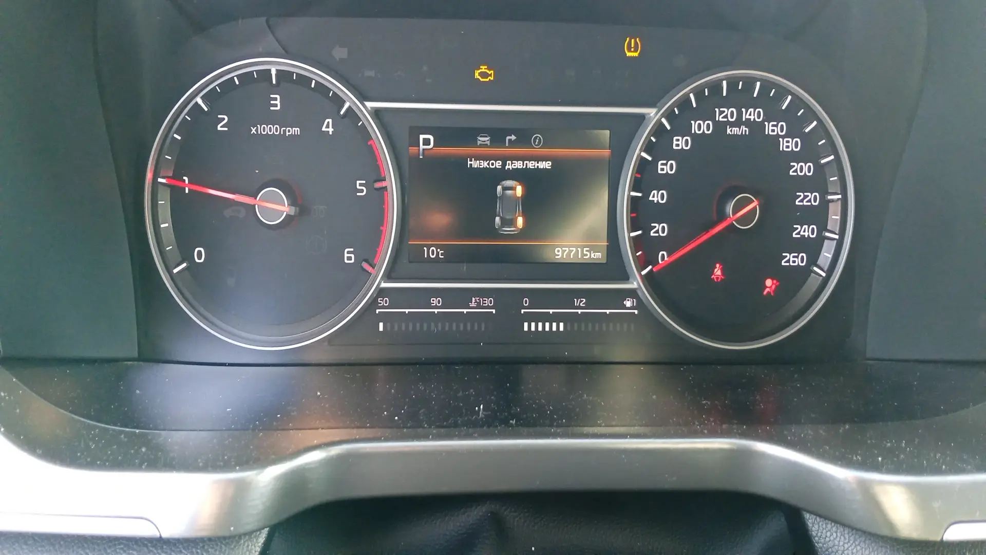 KIA Sorento — фото 7