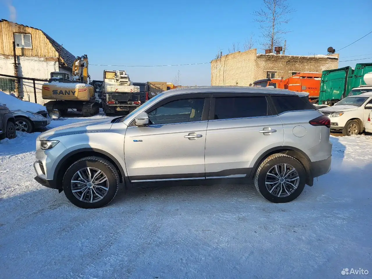Geely Atlas Pro — фото 23