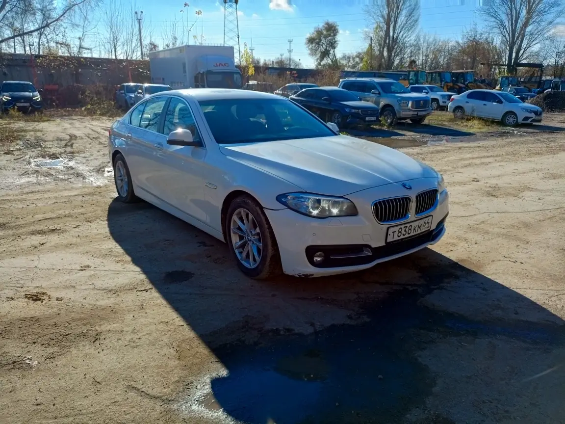 BMW 5 Series — фото 1