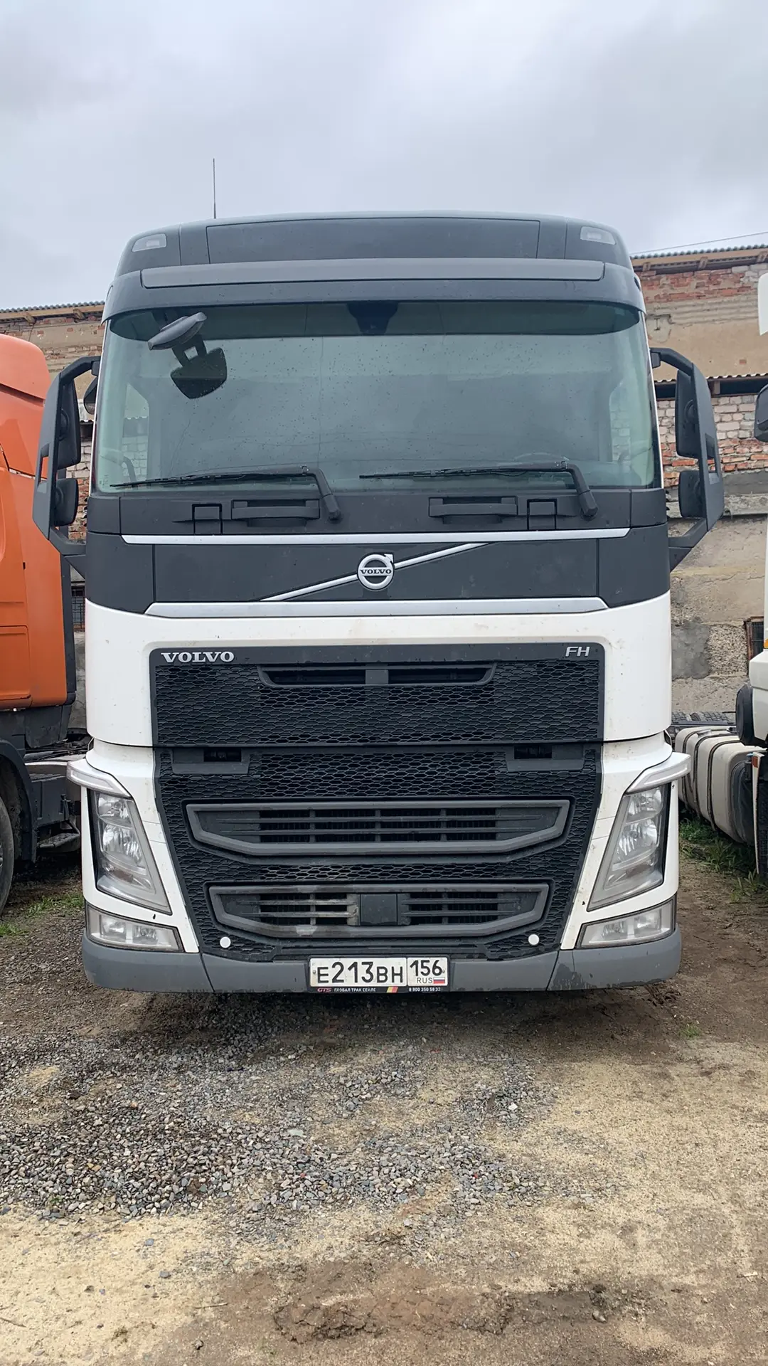 Volvo FH — фото 1