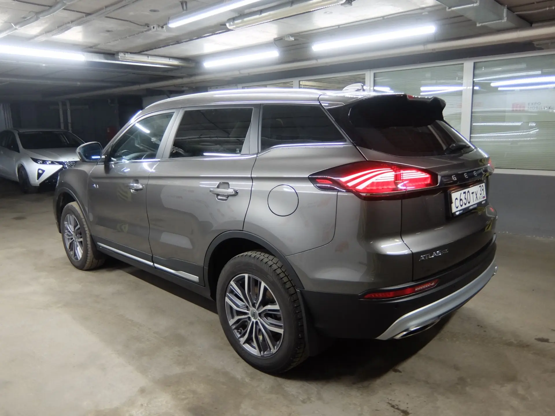 Geely Atlas Pro — фото 4