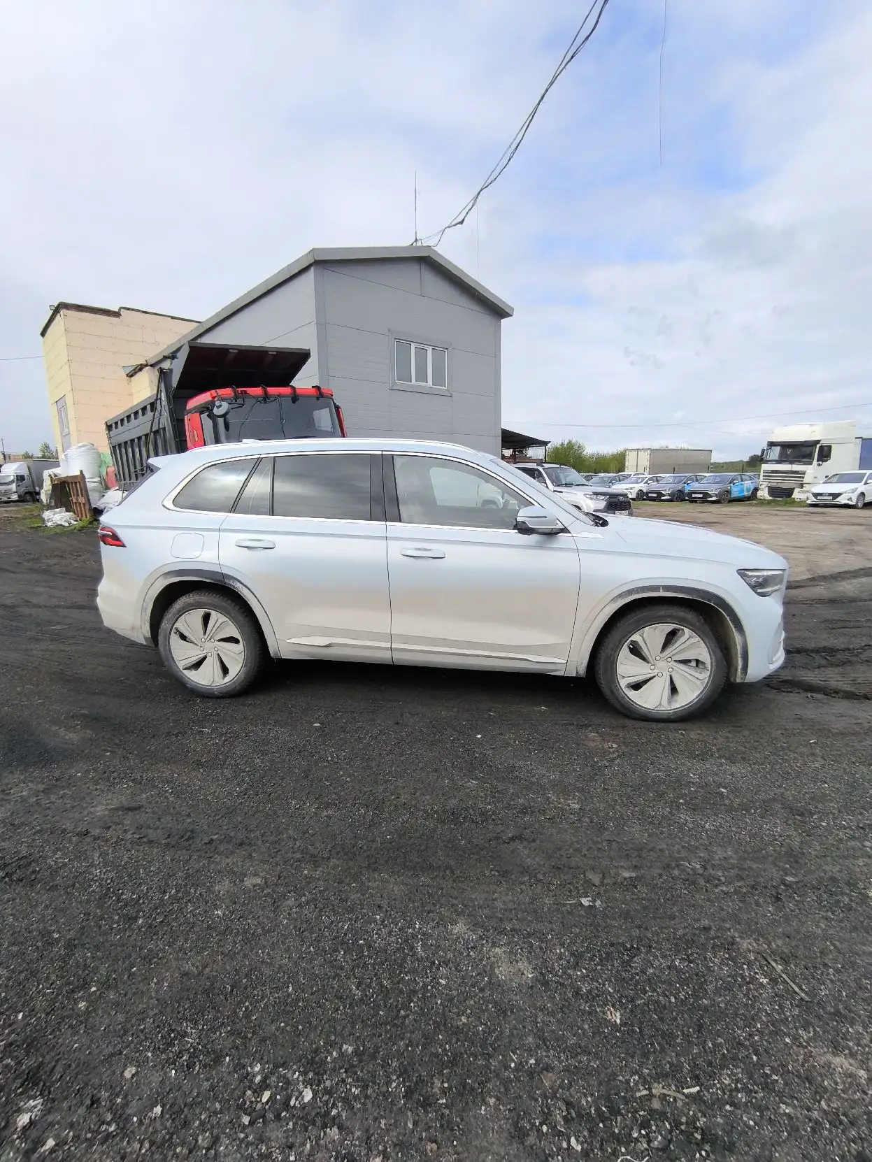 Geely Monjaro — фото 4