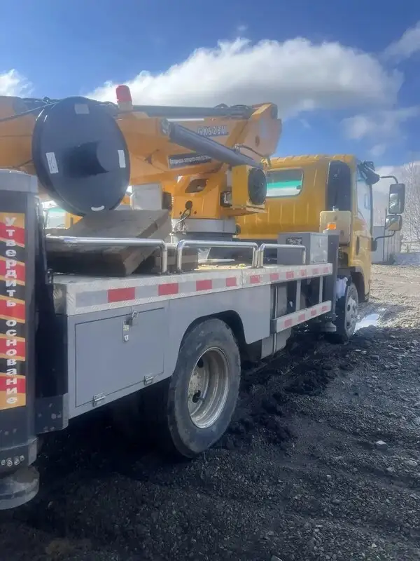 Isuzu ELF 5.5 KV100 — фото 4