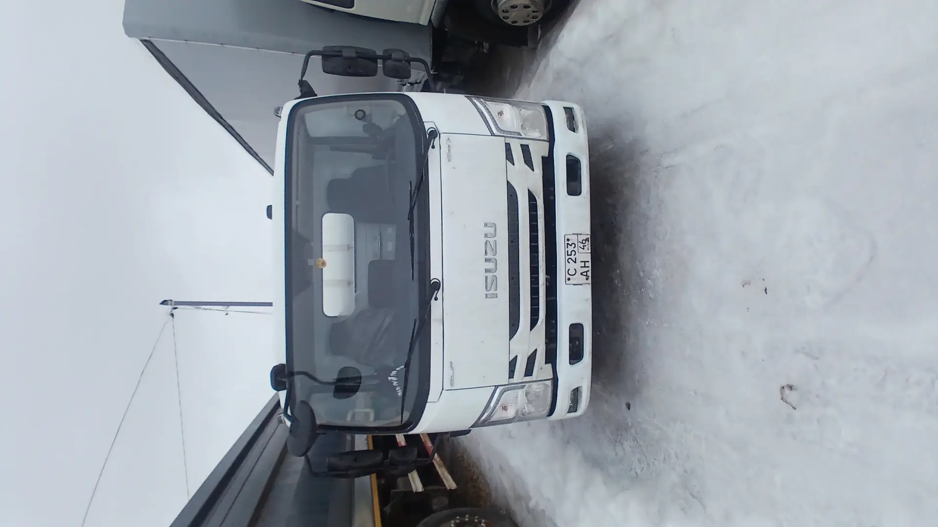 Isuzu Elf — фото 2