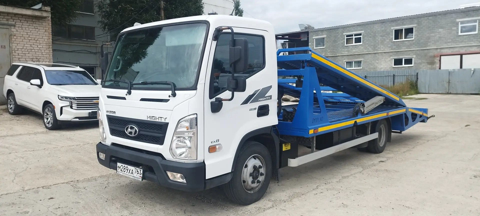 Hyundai Mighty EX8 — фото 3