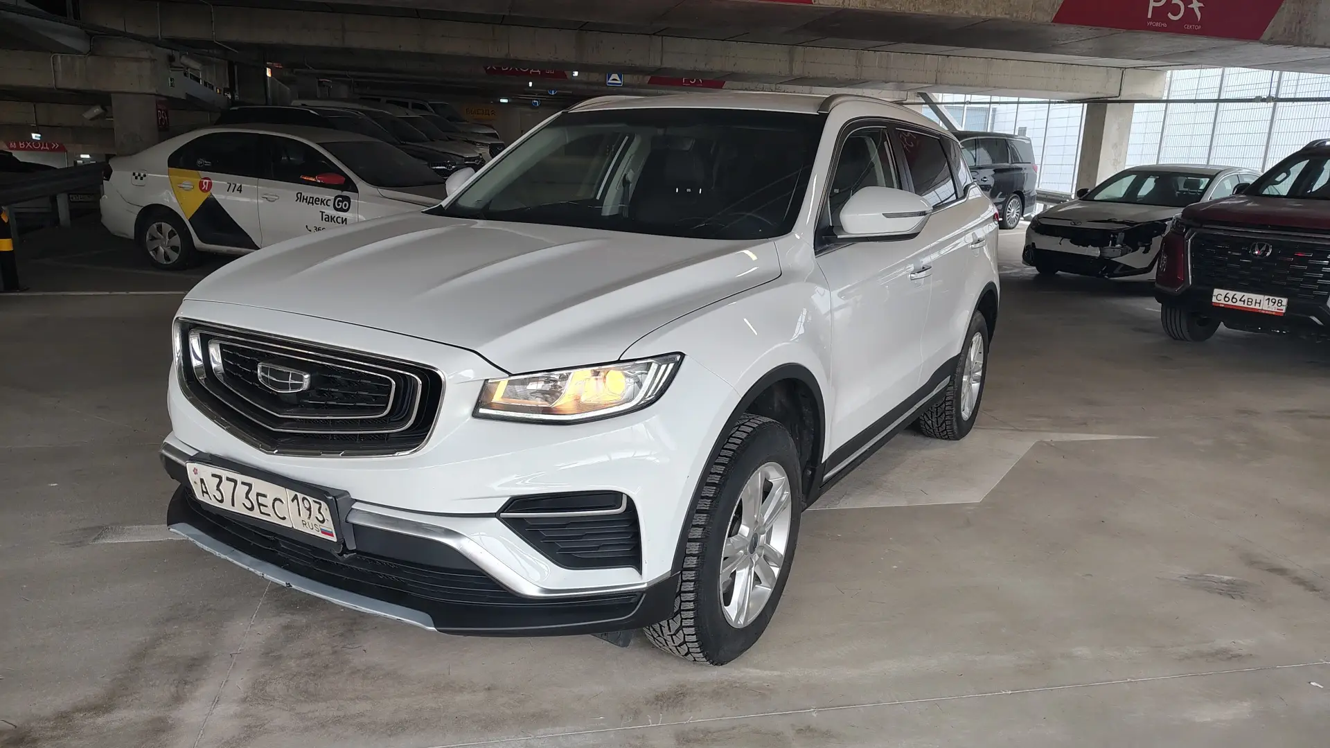 Geely Atlas Pro — фото 3