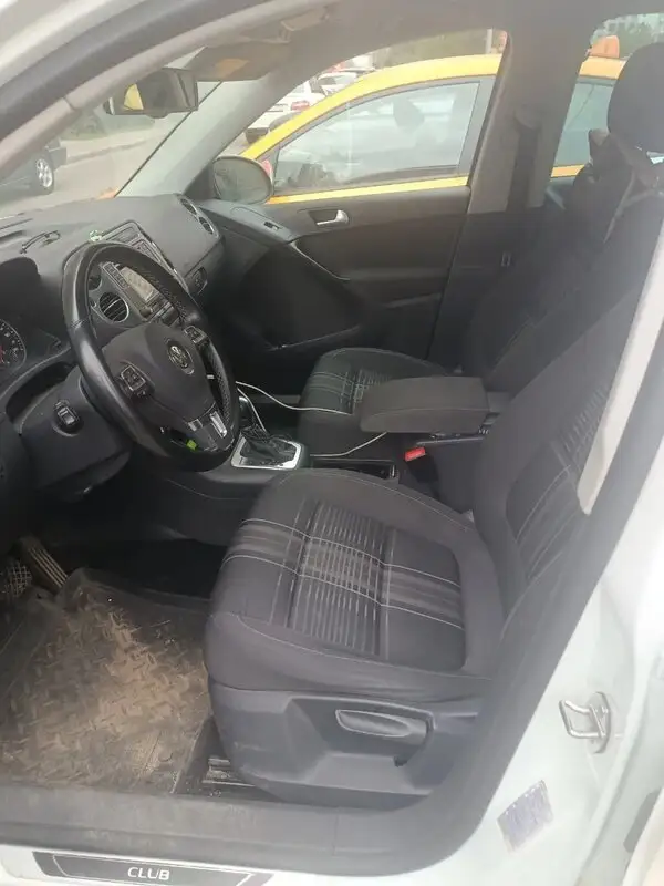 Volkswagen Tiguan — фото 12