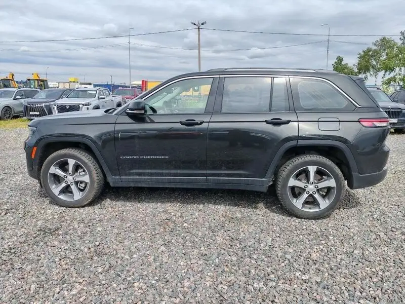 Jeep Grand Cherokee — фото 4