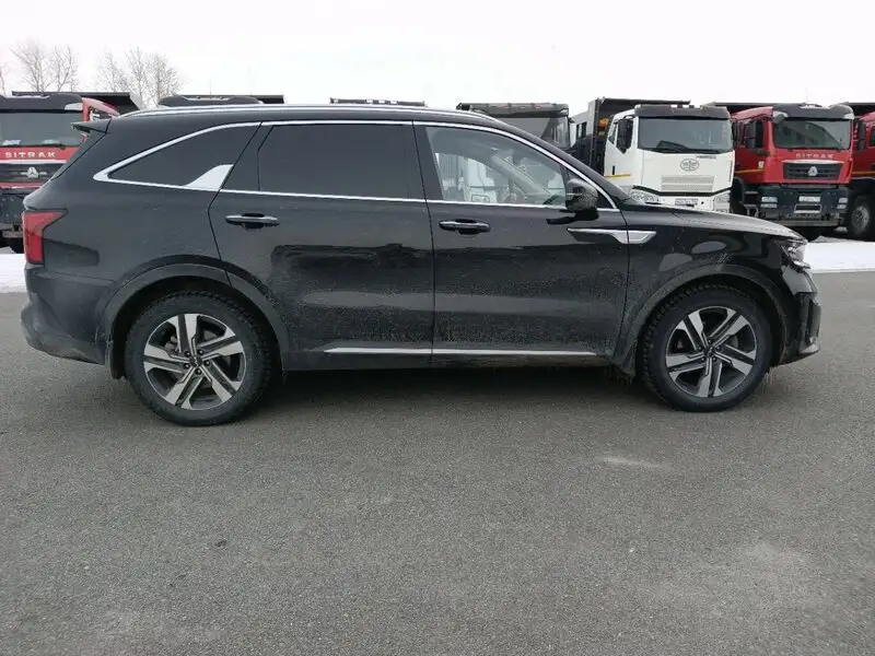 KIA Sorento — фото 5