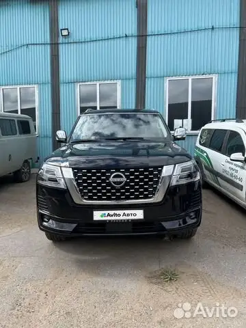 Nissan Patrol — фото 1