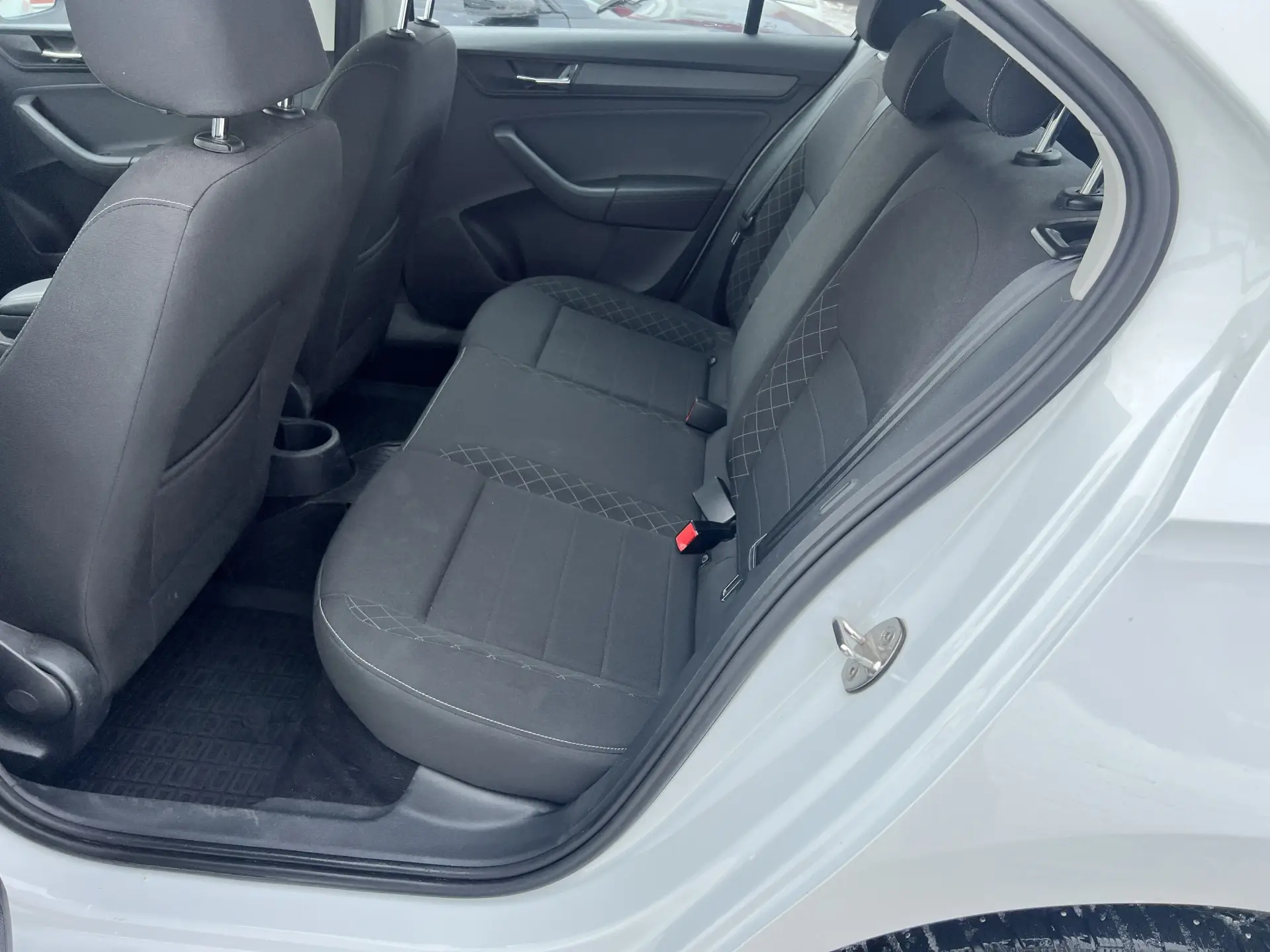 Skoda Rapid — фото 7