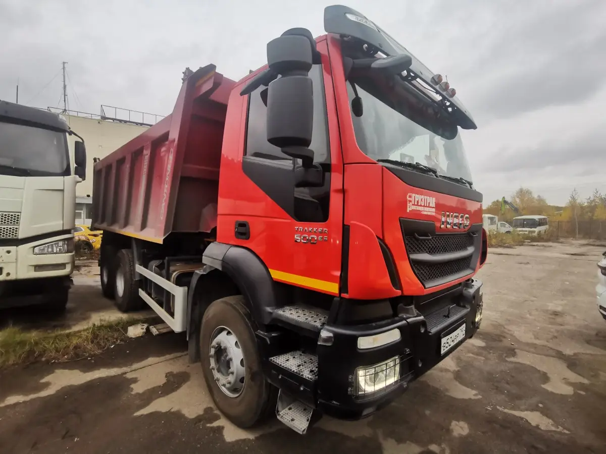 Iveco Trakker — фото 1