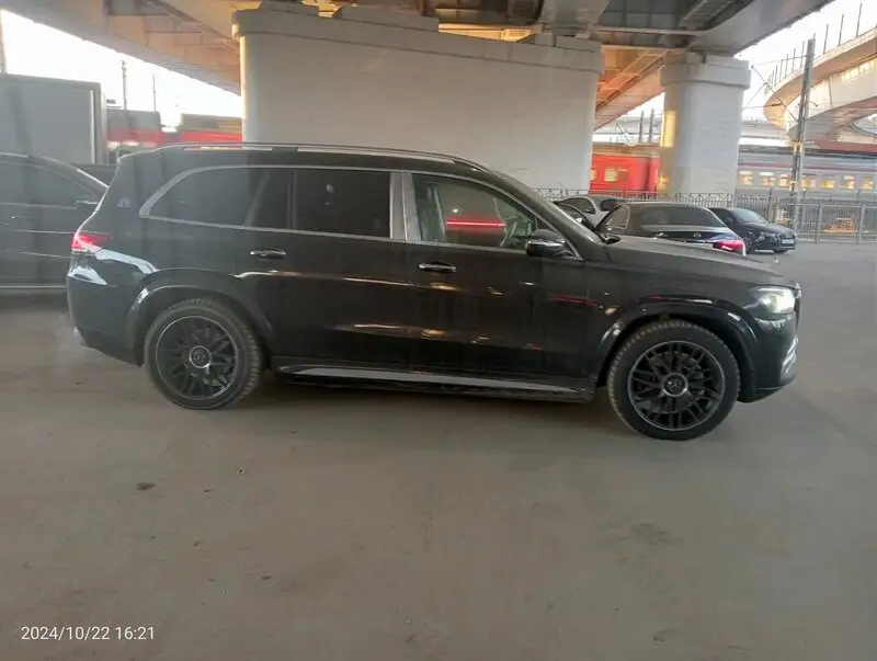 Mercedes-Benz GLS — фото 4